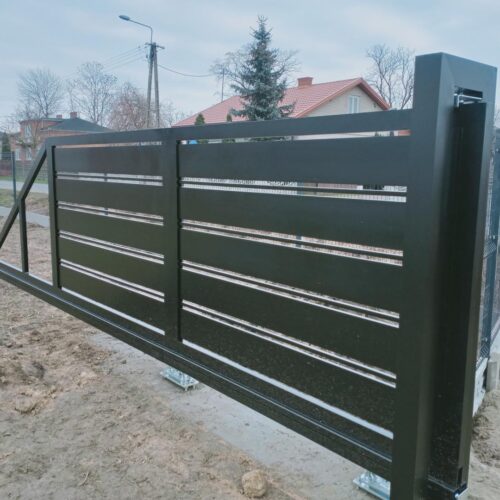 Automatyczne bramy. Ogrodzenia palisadowe, Brama palisadowa, Ipłot Ogrodzenia, Ogrodzenia łódzkie, Ogrodzenia Łęczyca