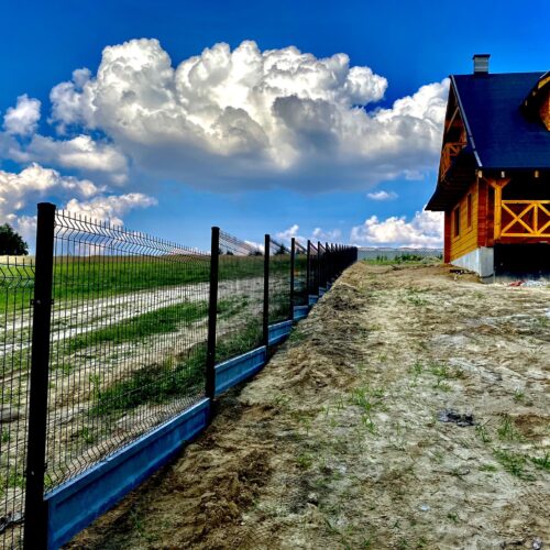 Ogrodzenia panelowe, Ogrodzenia sztachetowe, Sztachety metalowe,Ogrodzenia palisadowe, Brama palisadowa, Ipłot Ogrodzenia, Ogrodzenia łódzkie, Ogrodzenia Łęczyca